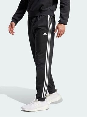 NWT. adidas Men’s 3S Jog TP Tri Pants